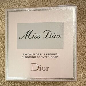 🫧🧼🫧 Dior Miss Dior Floral Scented Soap - Pink and Silver🫧🧼🫧
